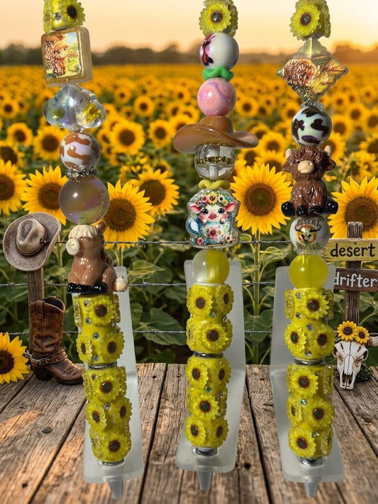 Fall Country themed pens with adorable highland cow